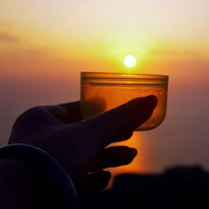 饭桌之上“酒文化”的反思